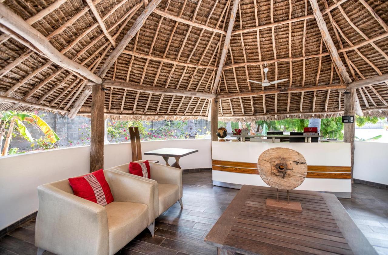 Blue Moon Resort Jambiani  Exterior photo