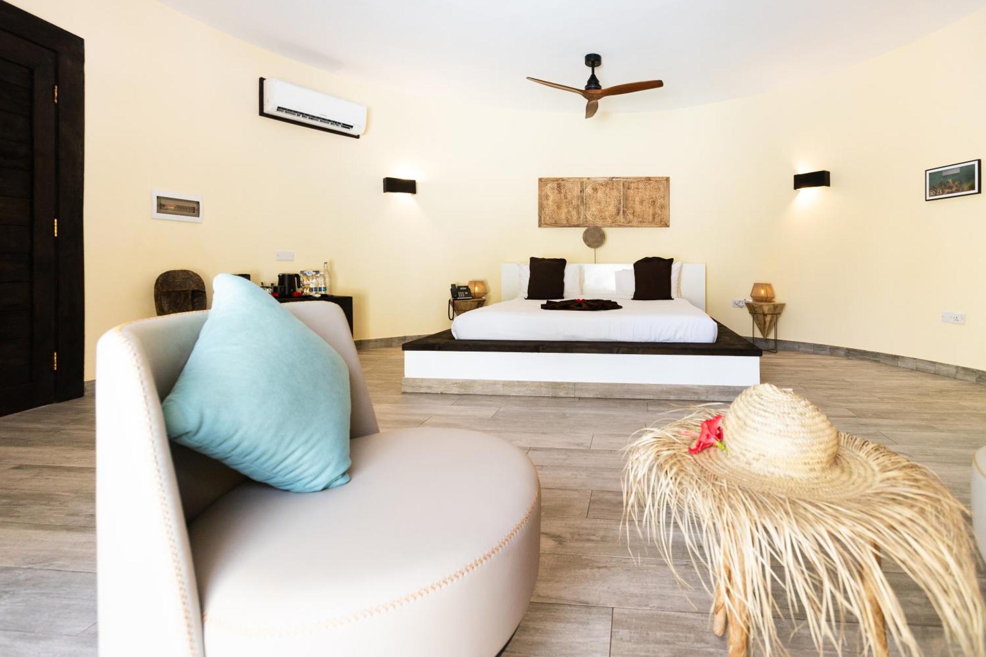 Blue Moon Resort Jambiani  Exterior photo